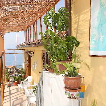 Oasi Madre Della Pace 4* Сорренто