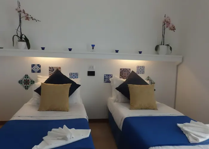 Oasi Madre Della Pace سورينتو