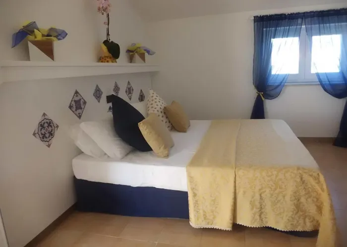 Oasi Madre Della Pace 4* Сорренто