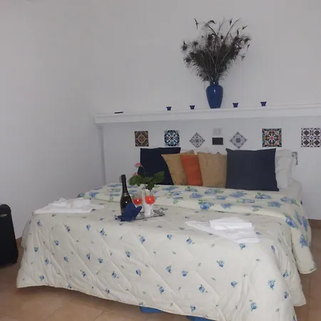 오아시 마드레 델라 페이스 4*