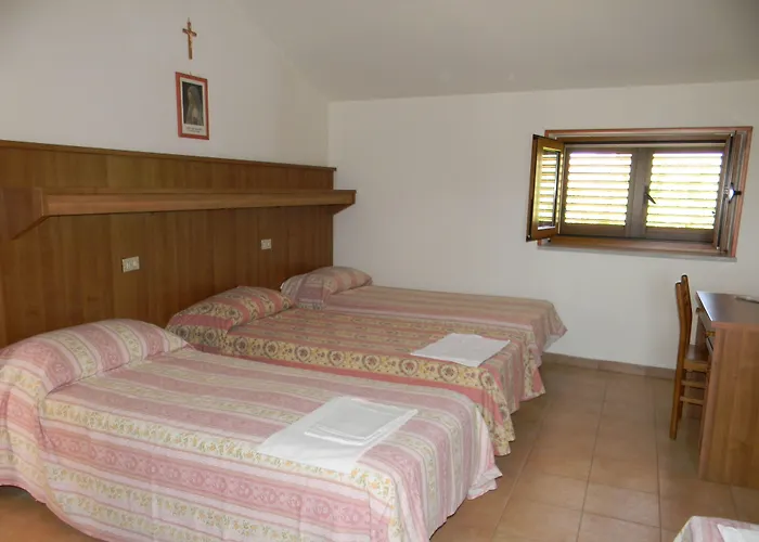 오아시 마드레 델라 페이스 4*