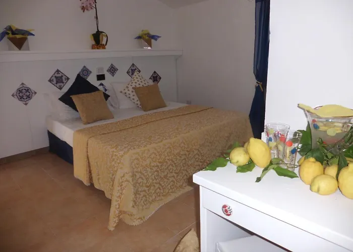 오아시 마드레 델라 페이스 B&B 4*